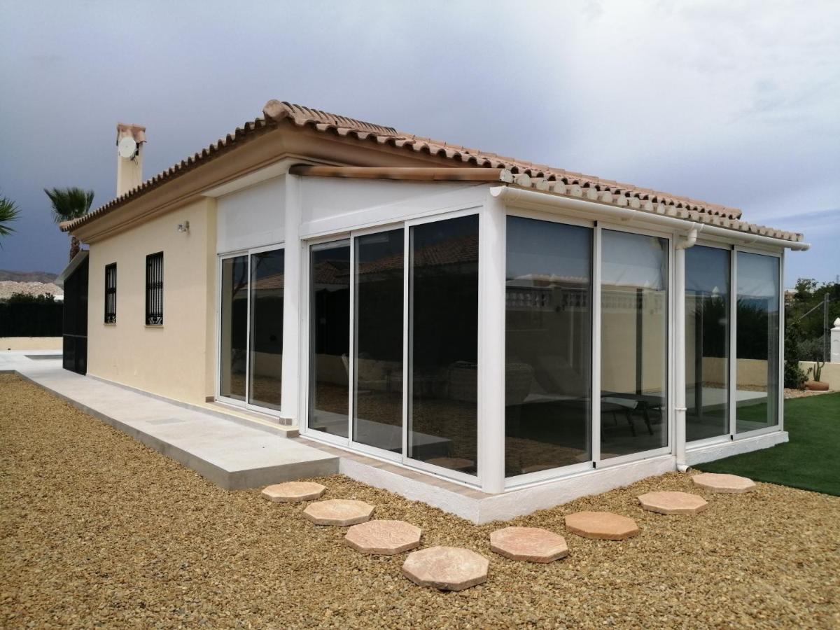 Villa Los Castos Immaculate 2-Bed Villa Arboleas エクステリア 写真