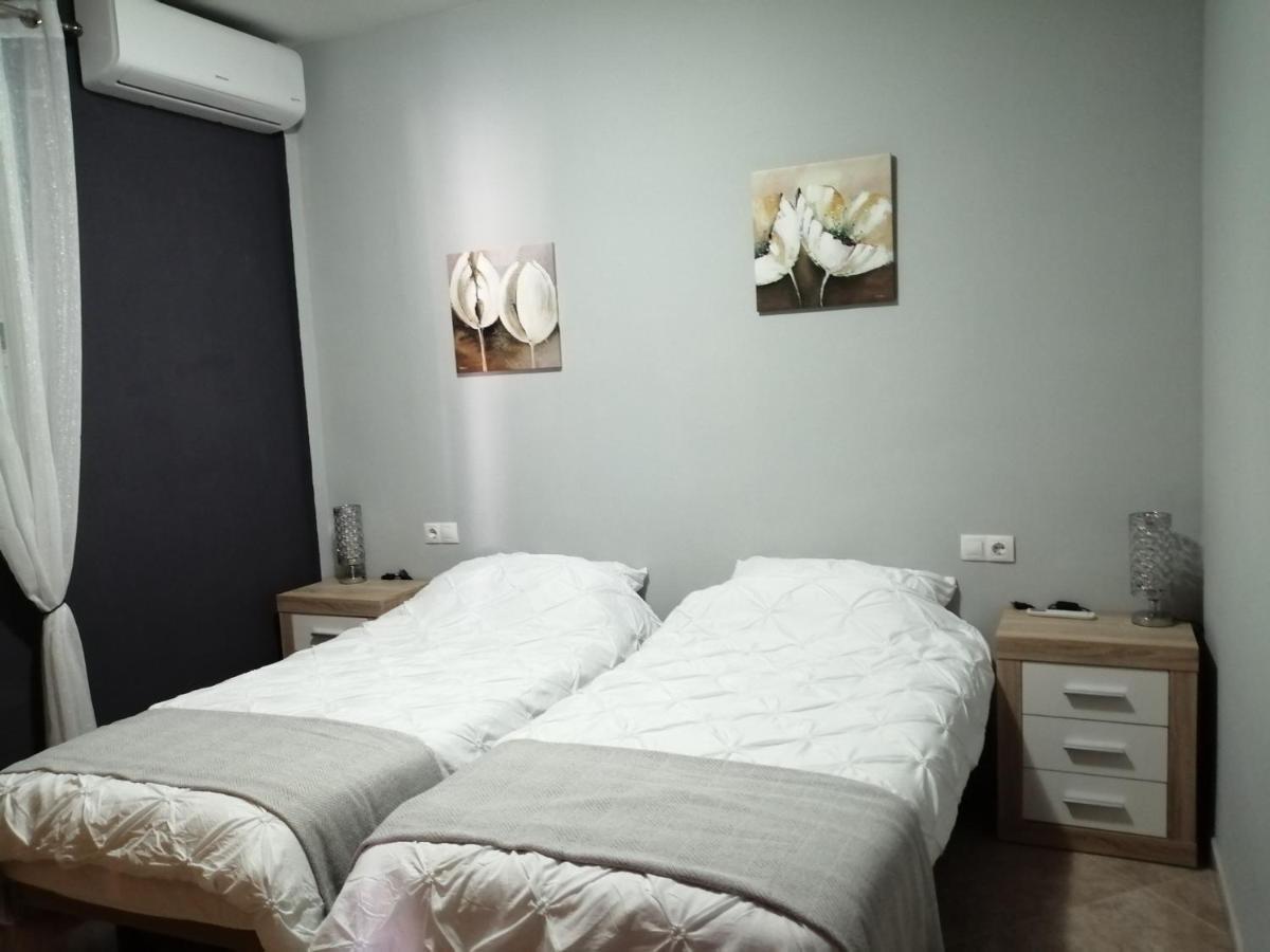 Villa Los Castos Immaculate 2-Bed Villa Arboleas エクステリア 写真